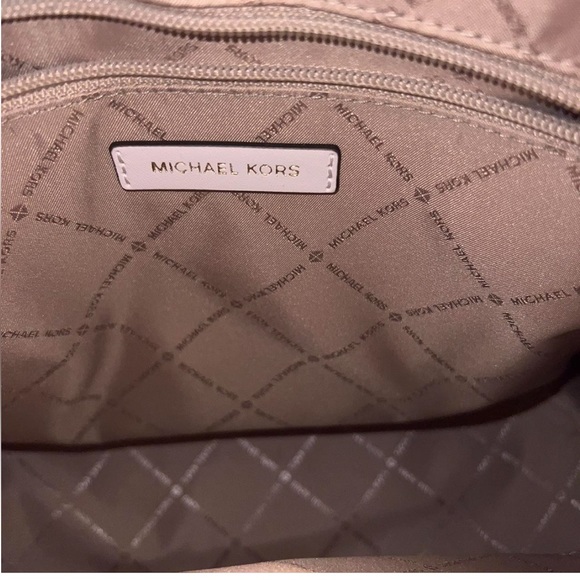 Michael Kors Large Colorblock Yellow/Tan NWOT Satchel Firm Price - Picture 6 of 7